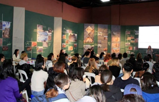 Хөтөч, тайлбарлагчдад зориулсан “Хөдөлмөрийн яармаг” боллоо