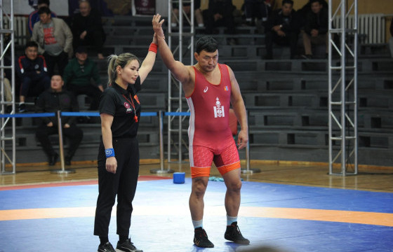 А.Сүхбат аварга  23 жилийн дараа дэвжээндээ эргэн ирлээ