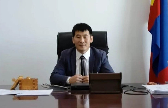Н.БАТТУЛГА: Бүгдийн эрх ашгийг хүндэтгэн үзэж, хурлаараа асуудлаа шийддэг       