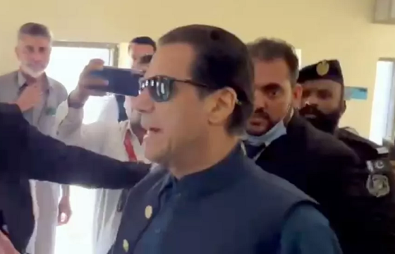 Пакистаны Дээд шүүхээс Имран Ханы баривчилгааг хууль бус гэж үзлээ