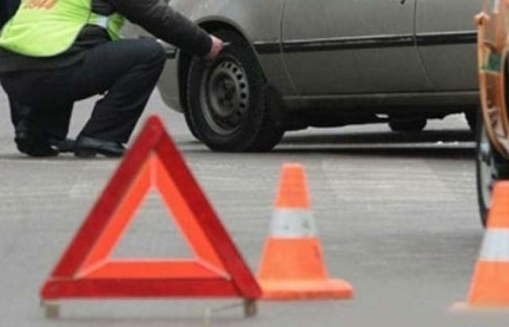 Автомашины эд ангид хавчуулагдсан байсан 61 настай иргэнийг эсэн мэнд гаргажээ