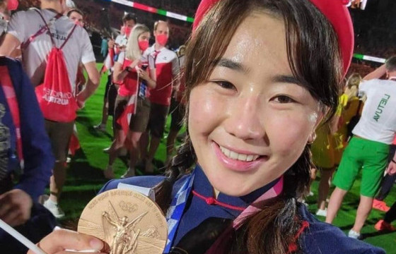 Энэ өдөр олимп, дэлхийн хүрэл медальт Б.Болортуяа мэндэлжээ