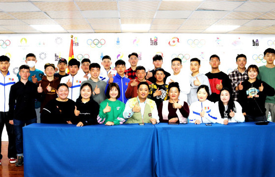  “Мон-Алтиус” дээд сургуулийн оюутнууд МҮОХ-нд зочлов