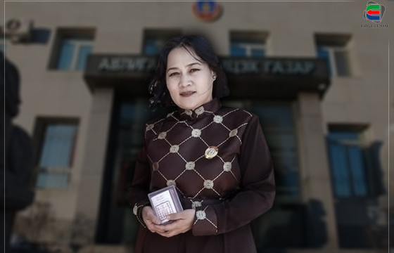 Баянзүрх дүүргийн 256 дугаар цэцэрлэгийн эрхлэгч Д.Сарантуяаг халсан ажилтнуудынхаа цалинг хувьдаа завшиж байсныг илрүүлэн шалгаж эхэллээ