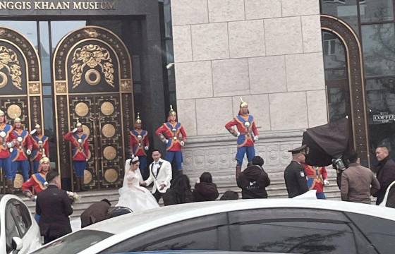 Б.БОЛДБААТАР: ХҮНДЭТ ХАРУУЛУУДЫГ БЭЛТГЭЛЭЭ ХИЙЖ БАЙХАД НЬ ХУРИМАА ХИЙЖ БУЙ ХОСЫН ЗУРГИЙГ ЗӨВШӨӨРӨЛГҮЙ ДАРЖ, ОЛОН НИЙТЭД БУРУУ МЭДЭЭЛЭЛ ТҮГЭЭСЭН БАЙНА