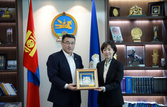 УЛААНБААТАР ХОТЫН НИЙТИЙН ТӨВ НОМЫН САНГ СЭРГЭЭН ЗАСВАРЛАНА