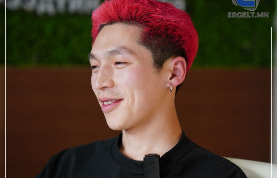 РЕППЕР МОЛТОГЧИН: ХИЧЭЭСЭН ХҮНД БОЛОМЖ ҮРГЭЛЖ БАЙДАГ 