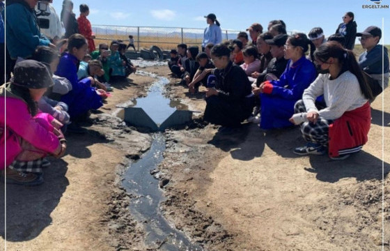 БУЛГИЙН ЭХИЙГ ХАМГААЛЖ, БӨХӨНГИЙН НУТГИЙГ УСТАЙ БОЛГОСОН ДАРВИ СУМЫН СУРАГЧДЫН ГЭГЭЭН ТҮҮХ