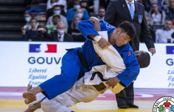 Г.Болор-Очир Махмадбековт ялагдлаа