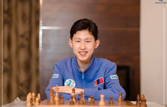 М.АМИЛАЛ: Зургаан настайгаасаа хойш сурсан бүх зүйлээ 11 өргийн турш гаргасан