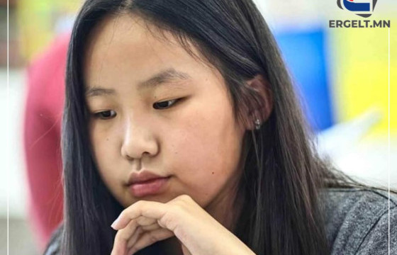 Э.ХҮСЛЭН: Тоглолтын үед төвлөрөөд суухад цаг маш хурдан өнгөрдөг, тэмцээн дууссаны дараа маш их ядарснаа мэддэг