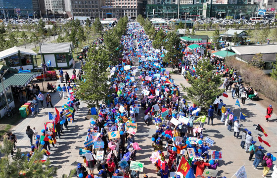 “Монгол бахархал” энх тайвны алхалтад 10 мянган иргэн нэгдлээ