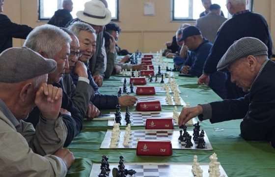 Шатрын ахмадын улсын аварга Завханд болно