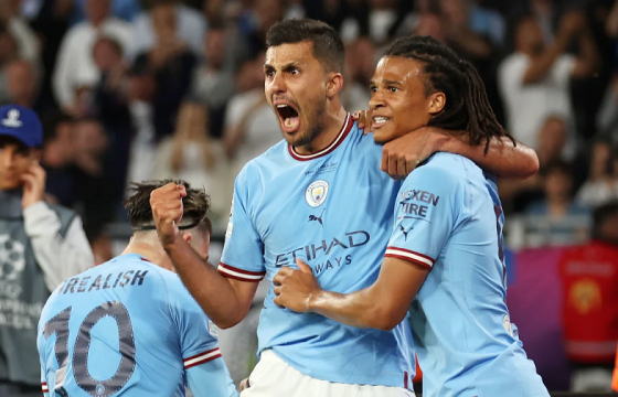 “Манчестер Сити” клуб Аваргуудын лигт түрүүлж, түүхэн требль хийлээ