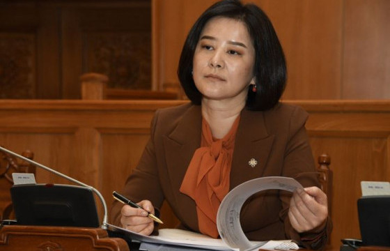 Д.ӨНӨРБОЛОР: Төсвийн бодлогод өөрчлөлт хийх зайлшгүй шаардлагатай, 2024 оны төсвийн хүрээний мэдэгдэл алдагдалтай харагдаж байна