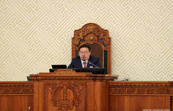 Эмэгтэйчүүдийн квотыг нэмэх асуудлаар УИХ-ын Төрийн байгуулалтын байнгын хороо дахин хуралдахаар болов