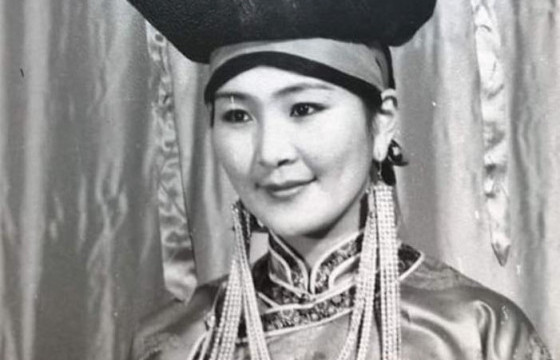 АРДЫН ЖҮЖИГЧИН С.САРАНТУЯАГИЙН ТӨРСӨН ӨДӨР ТОХИОЖ БАЙНА