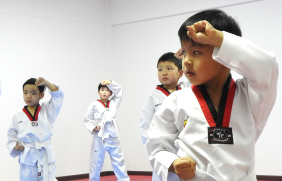 Хүүхдийн спортын наадмын таэквондогийн тэмцээн эхэллээ