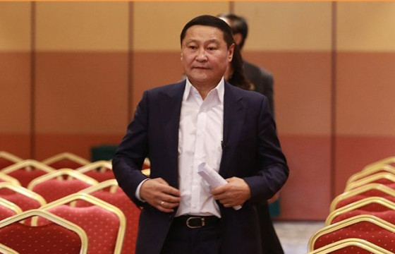 Н.АЛТАНХУЯГ:  Хүнийг бэлэн байгаа хэрэг рүү яаж татаж оруулдаг технологийг энэ хэрэг харуулж байна