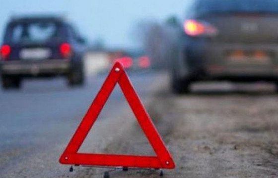 36 настай эмэгтэй машинтайгаа шон мөргөж амиа алджээ