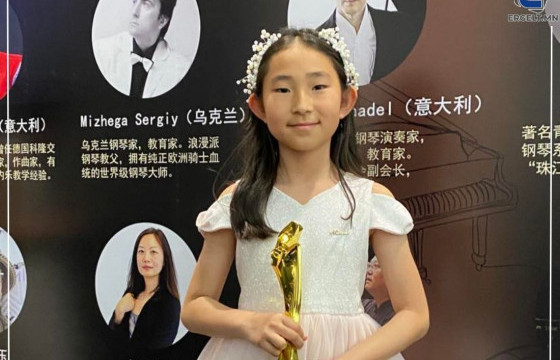 М.ЭНГҮҮН: Төгөлдөр хуур тоглоход үлгэрийн оронд оччихсон юм шиг л санагддаг