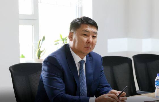 Н.БАЯНМӨНХ: Голын дагуу орон сууц барьсан төлөвлөлтийн алдаа олон байна