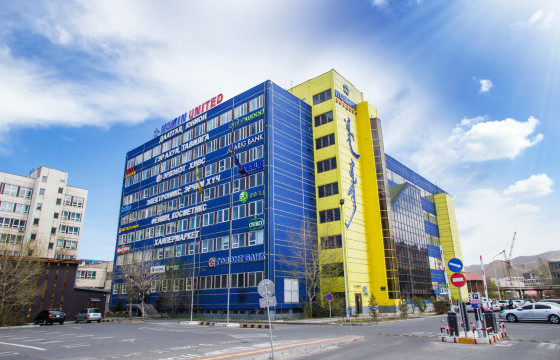 Ажилчдадаа ээлтэй Номин 