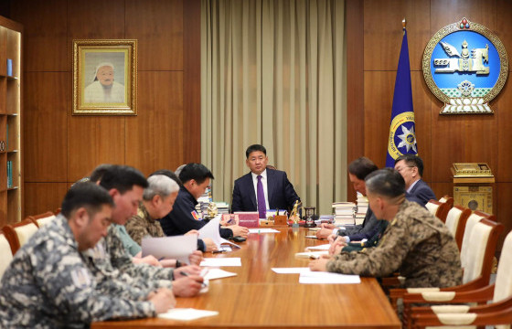 Ерөнхийлөгч  үер, усны нөхцөл байдалтай холбогдуулан төрийн цэргийн байгууллагынханд үүрэг өглөө