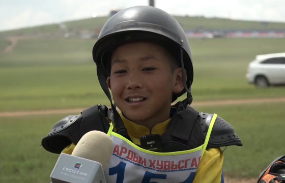 М.МЯНГАНЗУЛ: Наадмаар уралдаад хэддүгээр байрт орох бол гэж их догдлоод унтаж чадаагүй