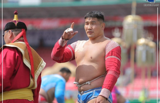 Улсын арслан Б.Орхонбаяр аймгийн арслан Б.Алтанцоожоор дөрөв давлаа