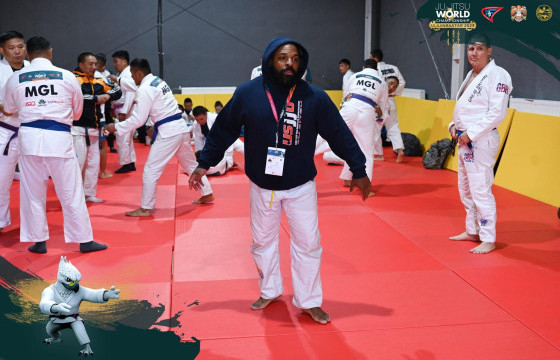 Жюү жицү бөхийн дэлхийн аварга өнөөдөр 