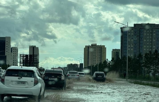 Гэр, байшин, орон сууцны хорооллын гараашийн давхар усанд автсан 85 дуудлага бүртгэгджээ