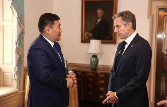 АЙЛЧЛАЛ: Монгол Улс АНУ-тай эрдэс баялаг, цахим хөгжил, аялал жуулчлал, боловсролын чиглэлд хамтран ажиллана