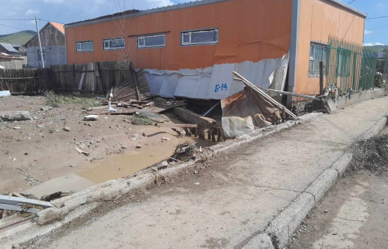 Дарь-Эхийн замыг түр хаажээ