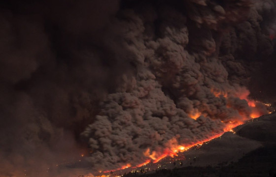 СУДАЛГАА: ДЭЛХИЙ ДАЯАР ХЭТ ХАЛАЛТ, ҮЕР УСНЫ ГАМШИГ НҮҮРЛЭЖ БАЙГАА НЬ ГАЛТ УУЛУУД СЭРЖ БАЙГААТАЙ ХОЛБООТОЙ