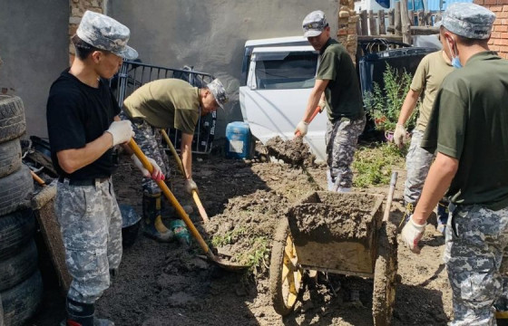 Авто замыг хүчитгэх, эвдэрсэн зам талбайг засварлах, сэргээн босгох ажил үргэлжилж байна
