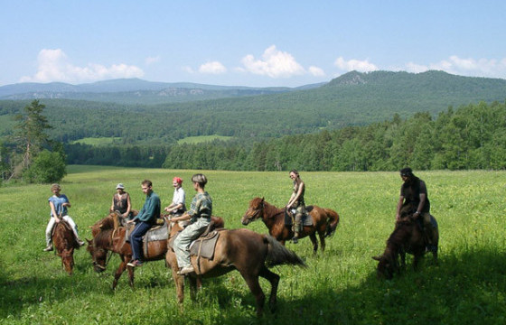 Манай улсад өчигдрийн байдлаар 3256 жуулчин иржээ