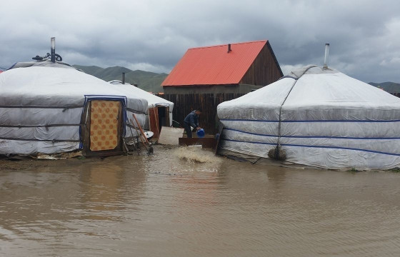 Төв аймагт далан сэтэрч 60 айл усанд автжээ