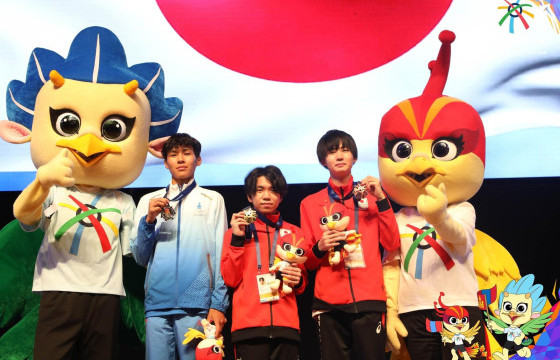 “И-спорт”-ын төрөлд Б.Мандахнаран мөнгөн медаль хүртэв