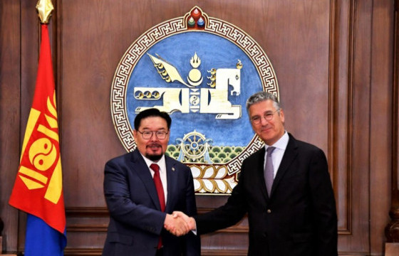 УИХ-ын дарга Г.Занданшатар Люксембург дахь Монгол Улсын Өргөмжит консул Филиппе Кахенийг хүлээн авч уулзлаа