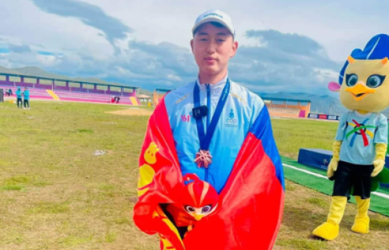 С.Цэрэнжамц хүрэл медаль зүүлээ