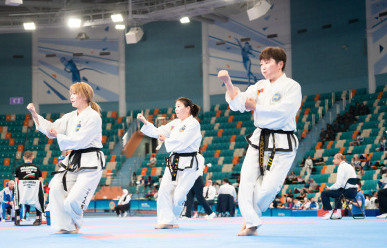Дэлхийн аваргаас эмэгтэй таэквондогийн баг хүрэл медаль хүртжээ