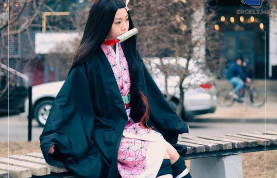 Б.ЭНЭРЭЛ: ХАЛААСНЫ МӨНГӨӨ ЦУГЛУУЛЖ БАЙГААД Л КОСПЛЕЙ ХИЙХ  МАТЕРИАЛАА АВДАГ БАЙЛАА