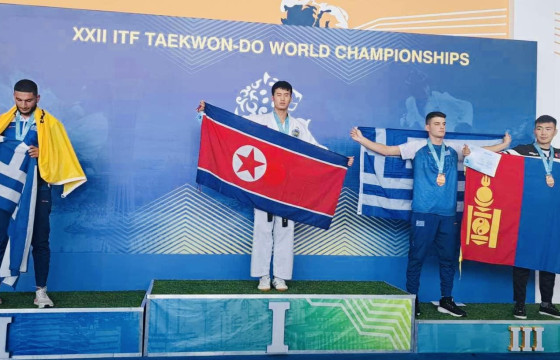 Таэквондогийн дэлхийн аваргаас Ө.Тэмүүлэн хүрэл медаль хүртжээ