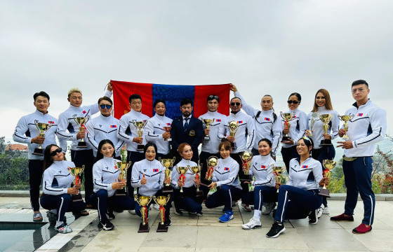 Манай тамирчид фитнесс, бодибилдингийн Азийн аваргаас медаль хүртжээ