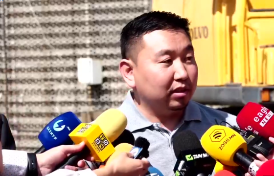 Д.БАТЗОРИГ: “S-Outlet” дэлгүүрийн газрын гэрчилгээг хуулийн дагуу худалдаж авч байсан