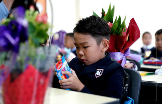 ФОТО: АЗ ЖАРГАЛ, ДОГДЛОЛ ДҮҮРЭН ХИЧЭЭЛИЙН ШИНЭ ЖИЛ