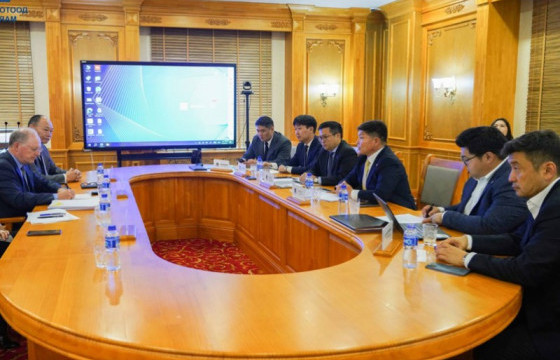 Хууль зүй, дотоод хэргийн сайд Х.Нямбаатар БНФУ-ын “Орано групп”-ийн Монгол дахь захиралтай уулзлаа