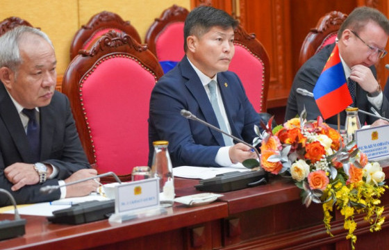 Хууль зүй, дотоод хэргийн сайд Х.Нямбаатар БНСВУ-ын Нийгмийн аюулгүй байдлын сайд То Ламтай уулзлаа