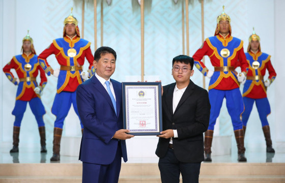 Д.ЭНЭРЭЛТ: Олон улсын мэдээлэл зүйн олимпиадаас хүрэл медаль хүртсэндээ баяртай байна